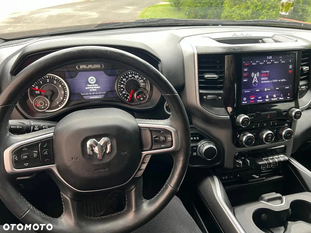 Dodge RAM 1500 5.7 4x4 - 8