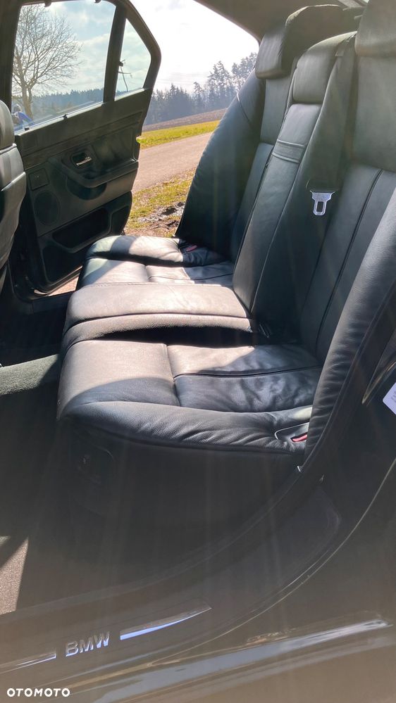 BMW Seria 7 - 12