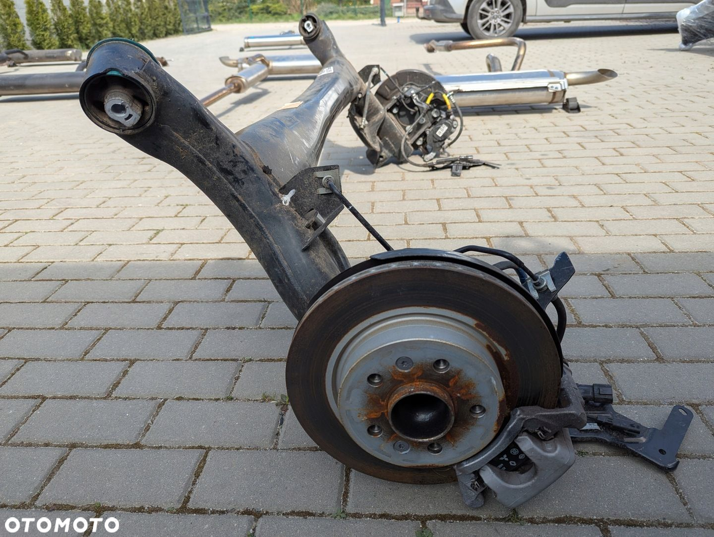 Qashqai III J12 2021-2025 1.5 VC-T Oś tylna belka zawieszenia tył tarcze - 4