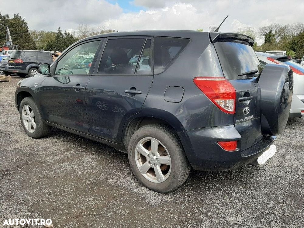 Cotiera Toyota RAV 4 2007 SUV 2.2 TDI - 6