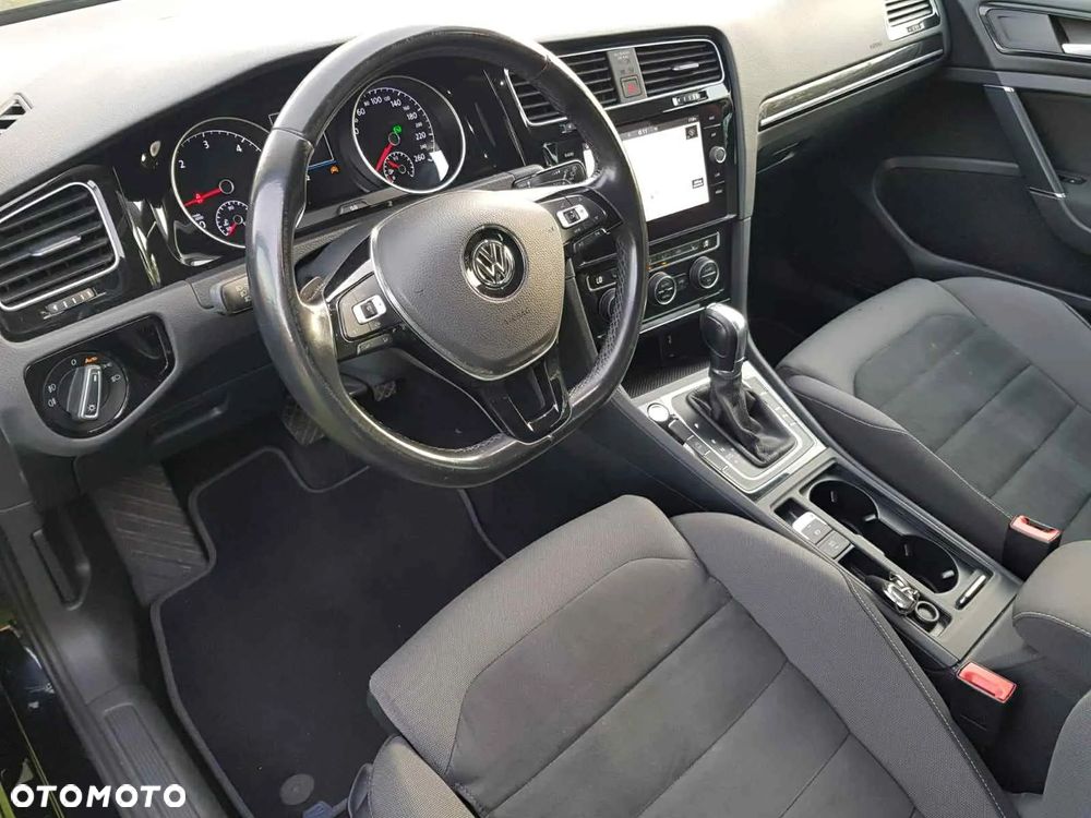 Volkswagen Golf - 7