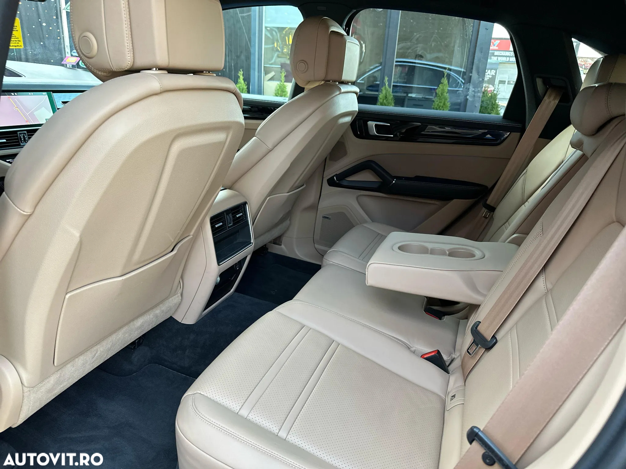 Porsche Cayenne S - 8
