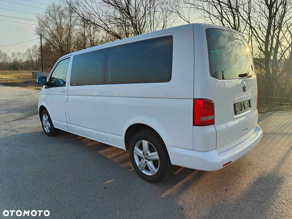 Volkswagen Caravelle - 5