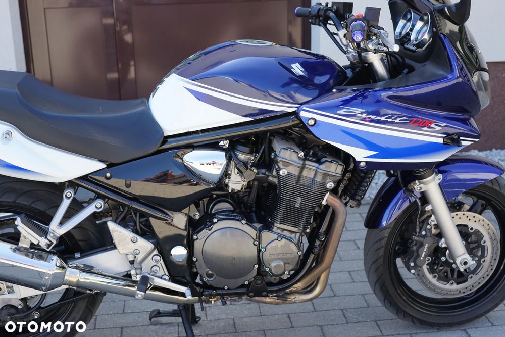 Suzuki Bandit - 10
