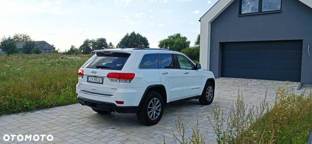Jeep Grand Cherokee - 21