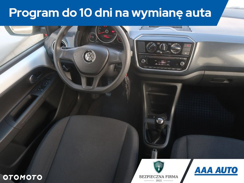 Volkswagen up! - 8