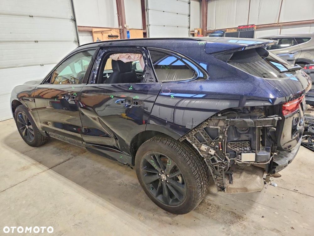 Jaguar F-Pace P250 AWD R-Dynamic S - 3