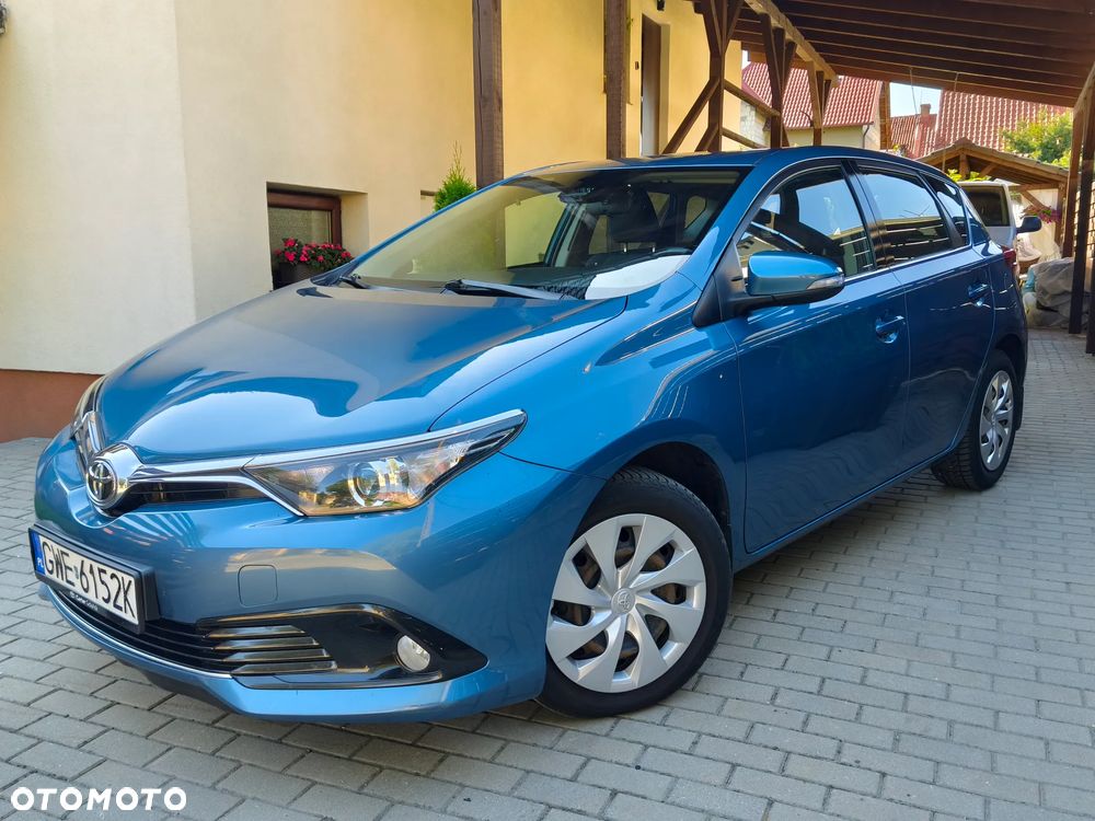 Toyota Auris 1.6 Premium - 12