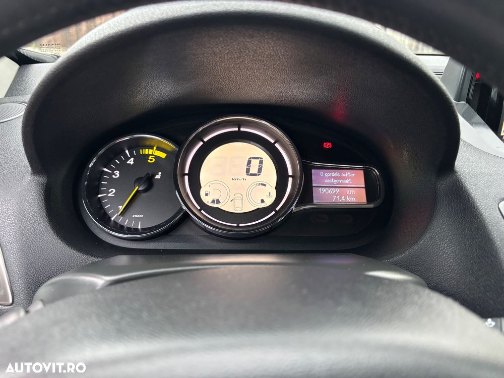 Renault Megane 1.5 dCi Dynamique - 9