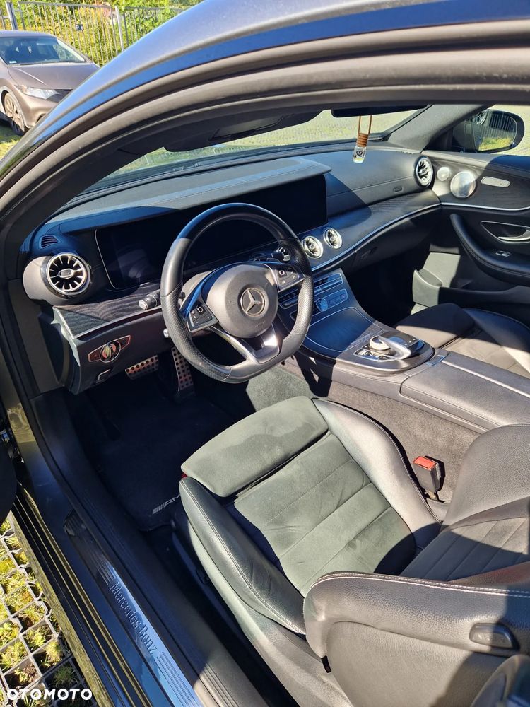 Mercedes-Benz Klasa E 200 Coupe 9G-TRONIC - 27
