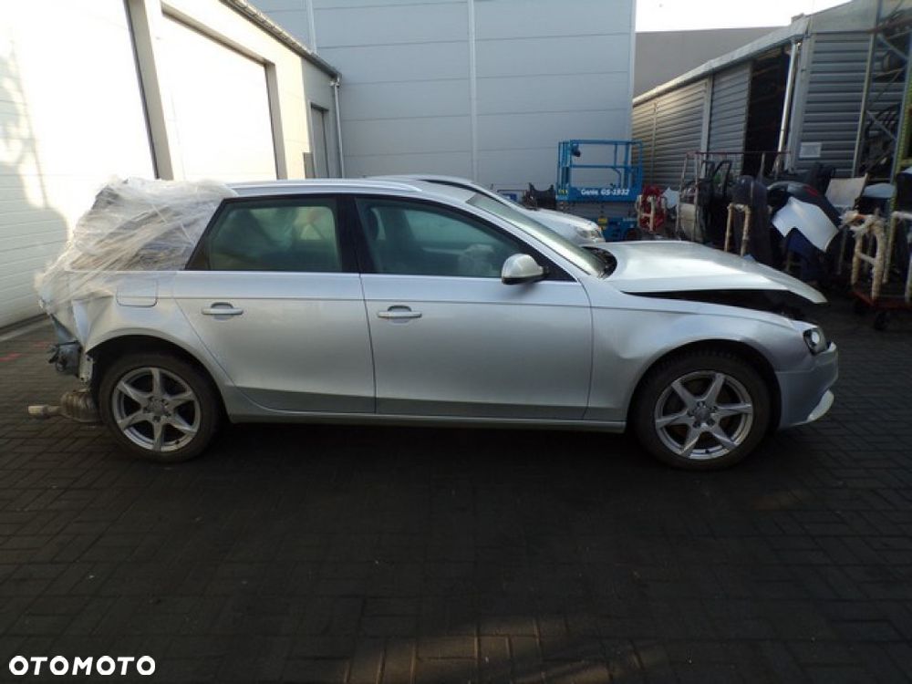 Części- Audi A4 B8 3.0 TDI 245 KM QUATTRO 12R - 4
