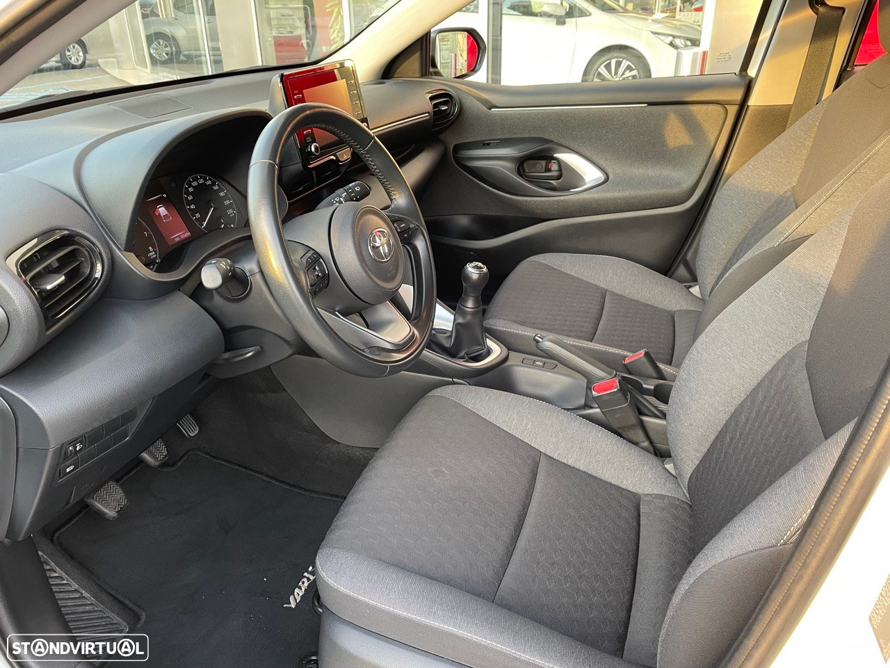 Toyota Yaris 1.0 VVT-i Comfort Plus - 7