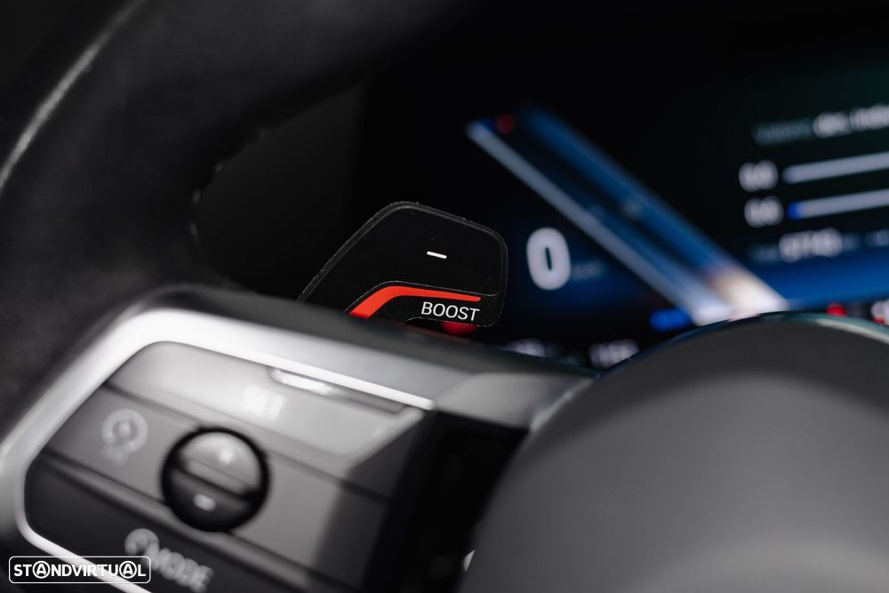 BMW X1 xDrive25e Pack Desportivo M - 37