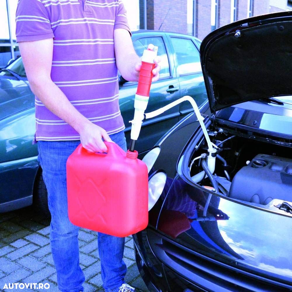 Furtun pentru transfer lichide Carpoint cu pompa electrica pe baterii , furtun de 60 cm - 3