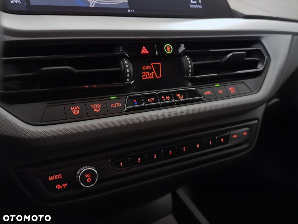 BMW Seria 1 - 17