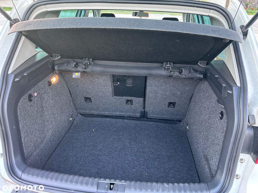Volkswagen Tiguan - 12