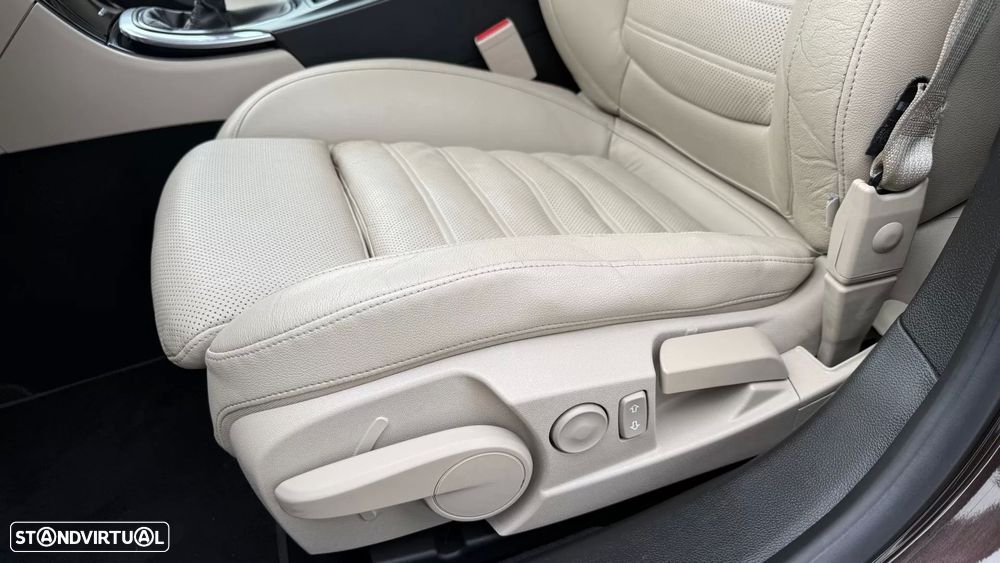 Opel Insignia 2.0 CDTI executive S/S - 40