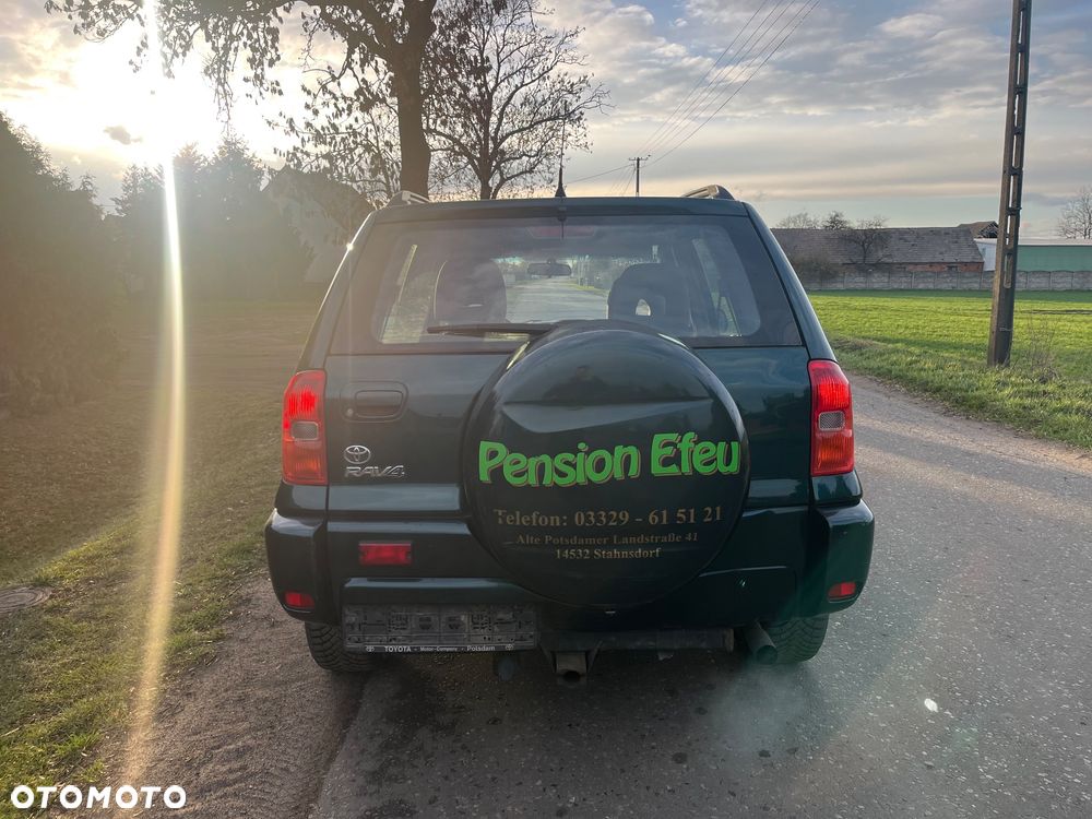 Toyota RAV4 2.0 VVT-i 4x4 - 4