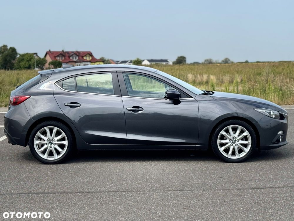 Mazda 3 - 5