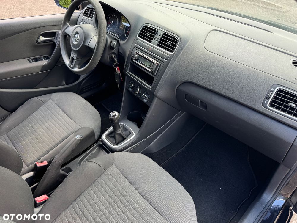 Volkswagen Polo 1.4 FSI Highline - 27
