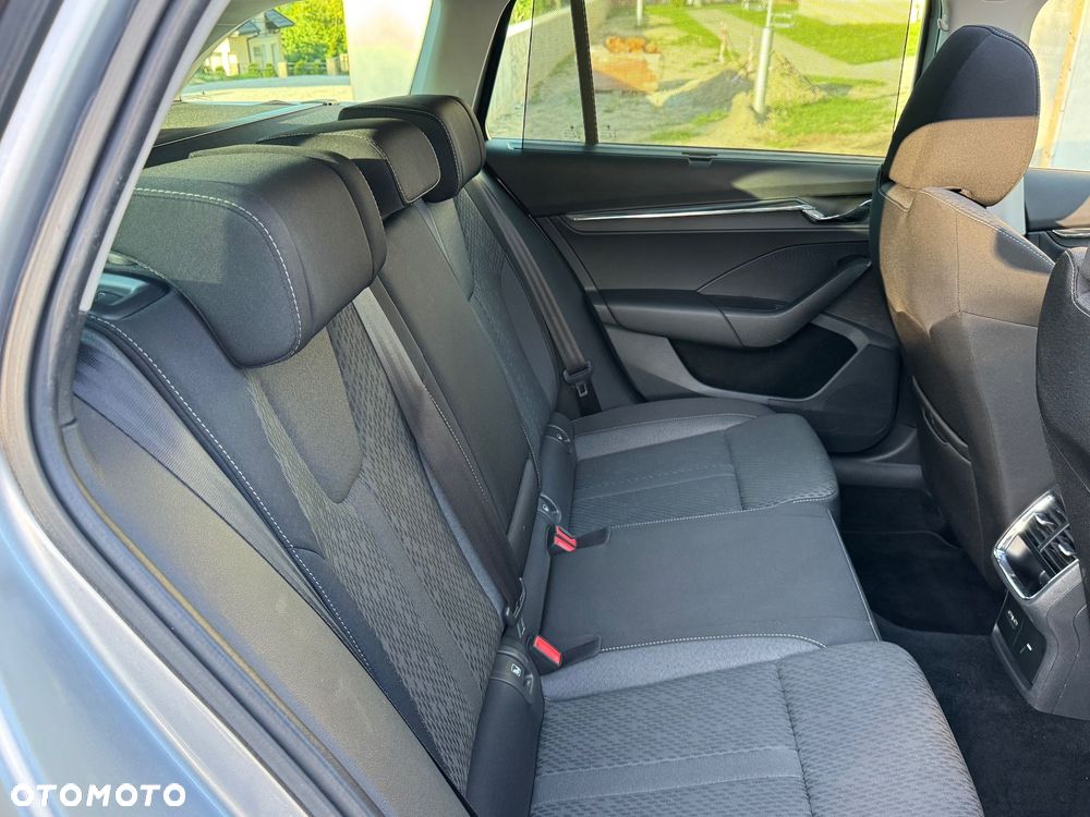 Skoda Octavia 2.0 TDI DSG Selection - 20