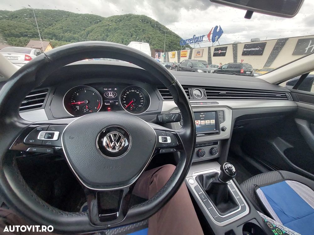 Volkswagen Passat Variant 1.6 TDI (BlueMotion Technology) Comfortline - 8