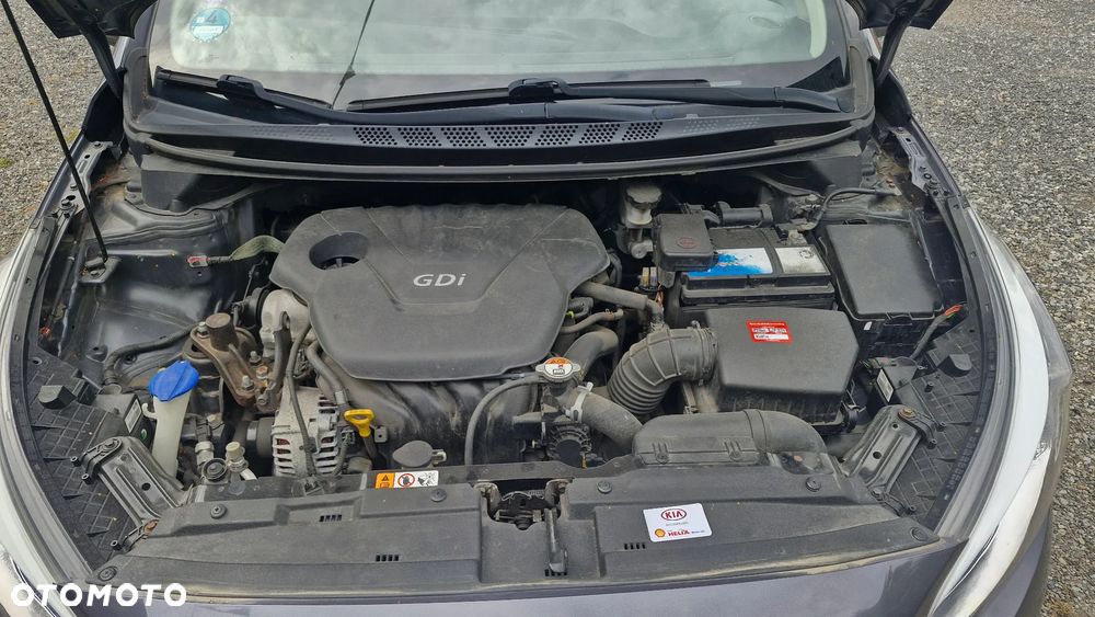Kia Ceed - 16