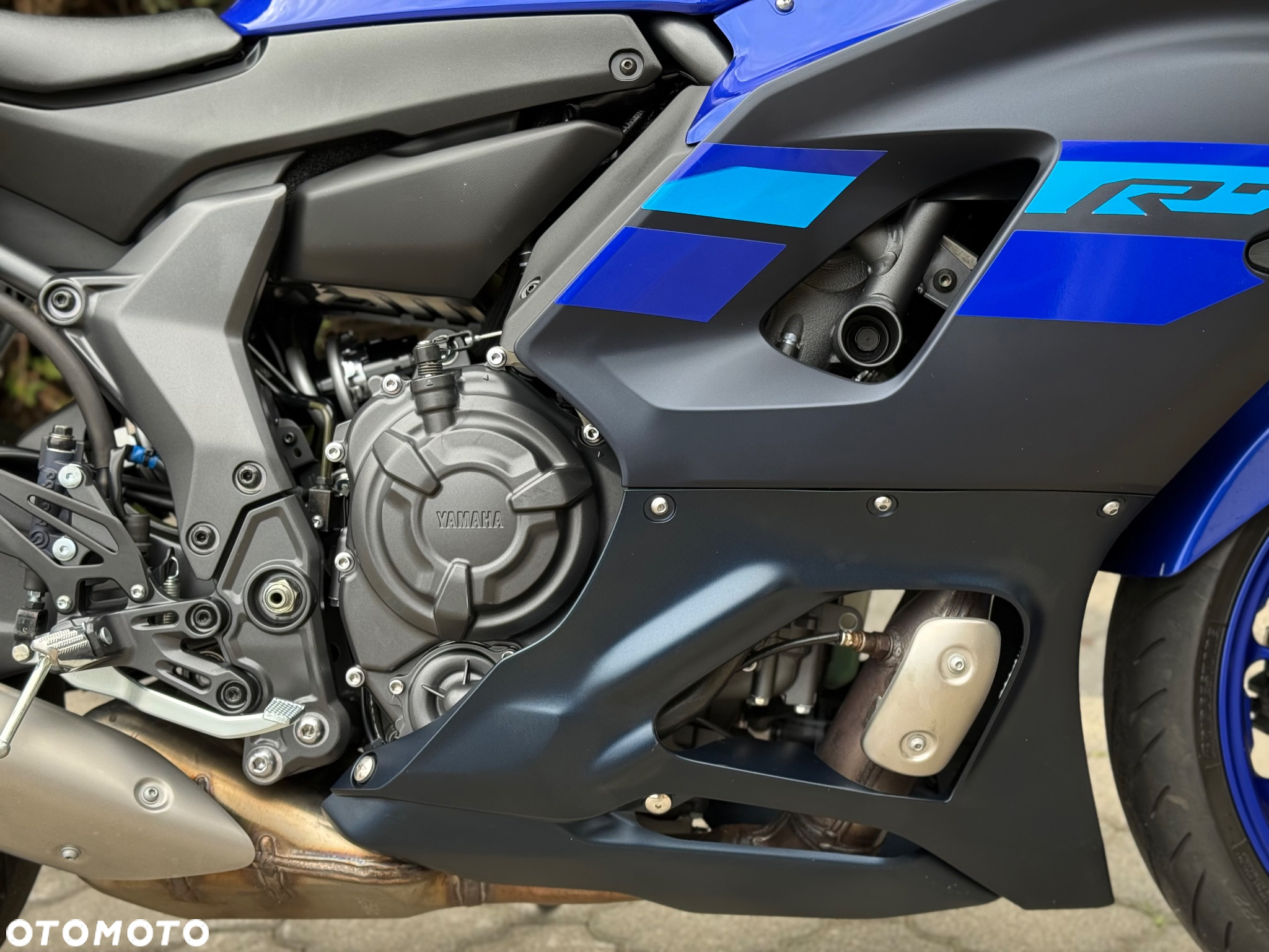 Yamaha R7 - 14