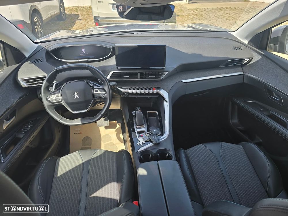 Peugeot 3008 BlueHDi 130 Stop & Start EAT8 Allure - 4