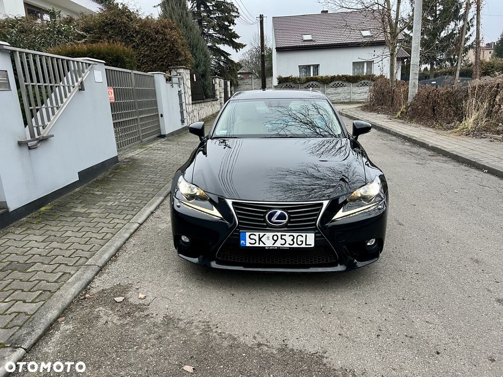 Lexus IS 300h Prestige EU6 - 2