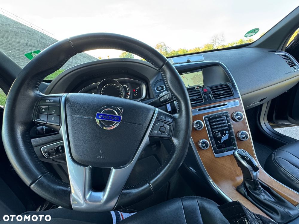 Volvo XC 60 - 18