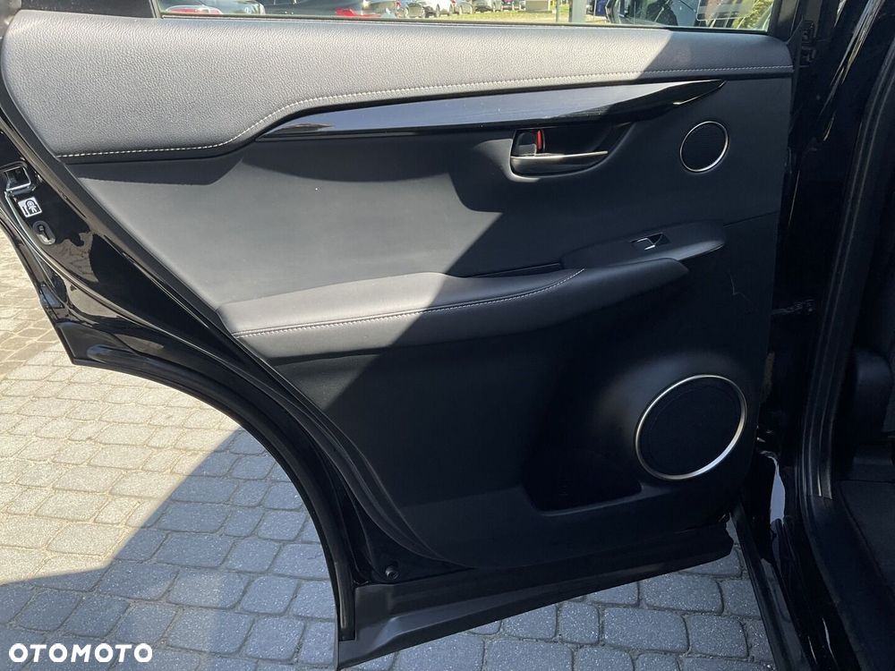 Lexus NX 300h Elegance AWD - 15