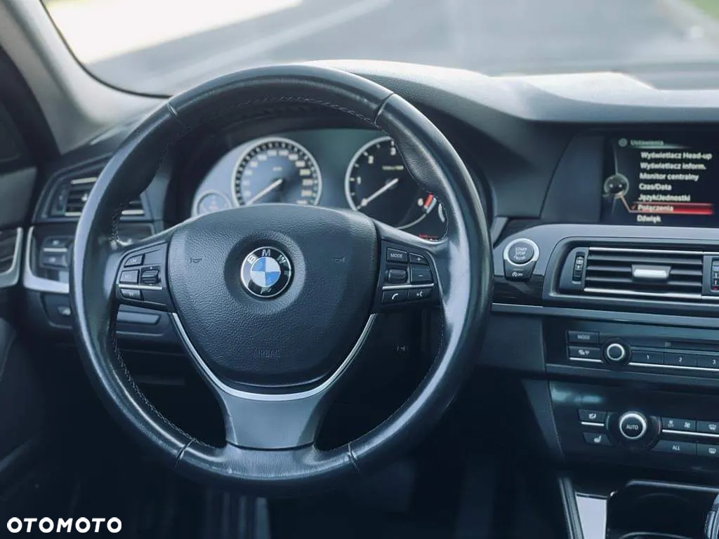 BMW Seria 5 520d Touring - 13