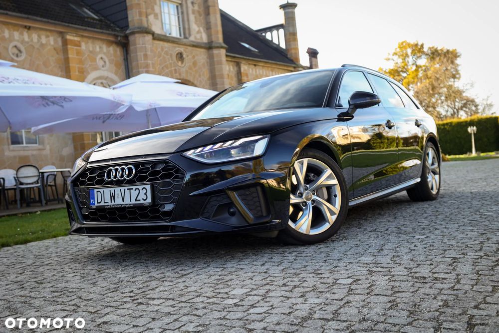 Audi A4 Avant 40 TDI S tronic S line - 1