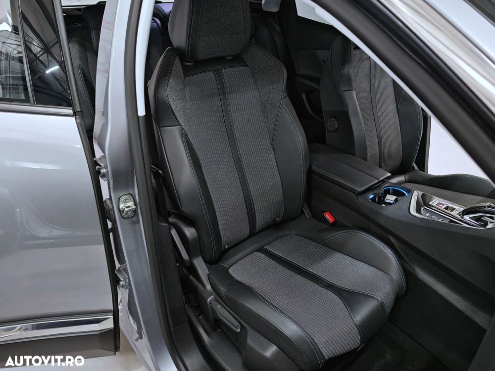 Peugeot 3008 1.2 PureTech 130 EAT8 Allure Pack - 10