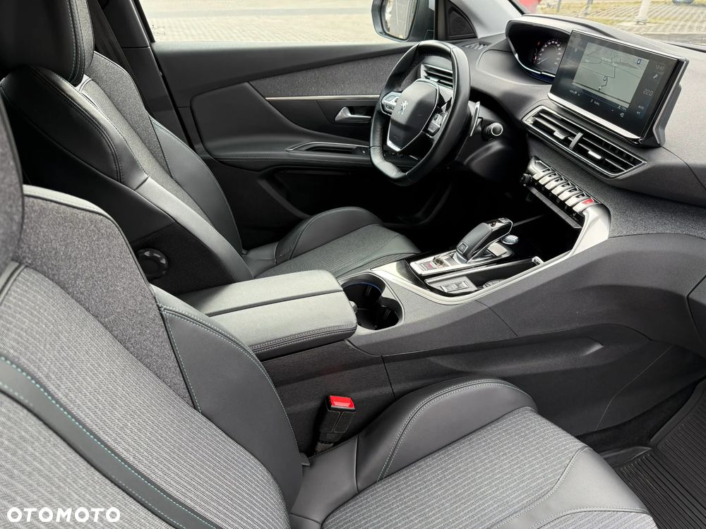 Peugeot 3008 1.2 PureTech Allure Pack S&S EAT8 - 19