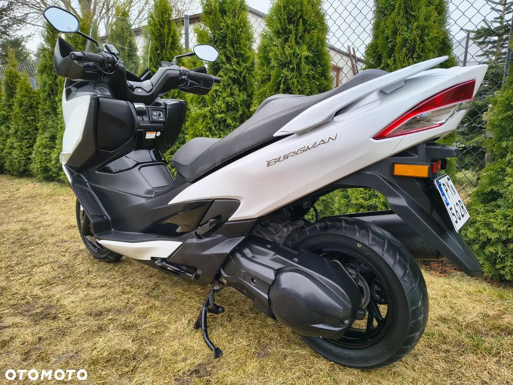 Suzuki Burgman - 15
