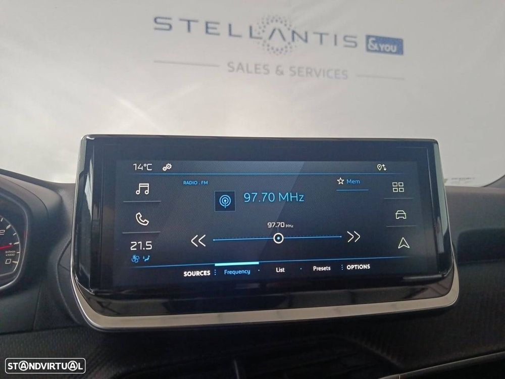 Peugeot 2008 1.2 Style - 21