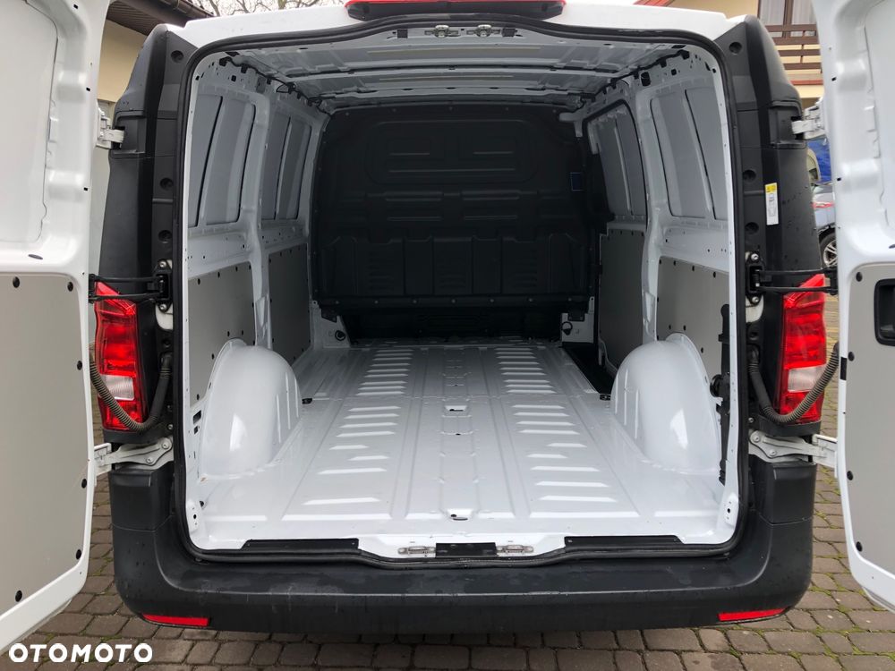 Mercedes-Benz Vito - 15