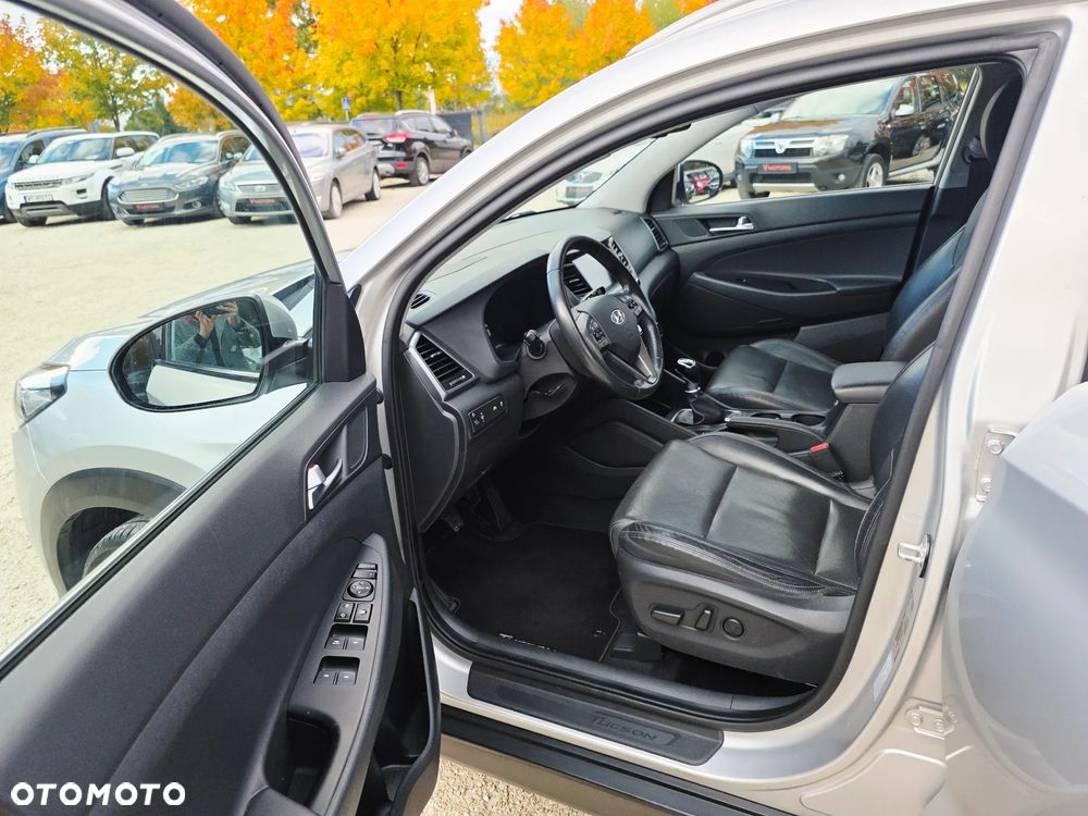 Hyundai Tucson blue 1.6 CRDi 2WD Pure - 16