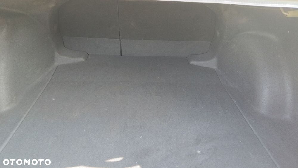 Toyota Corolla 1.8 Hybrid Comfort - 12