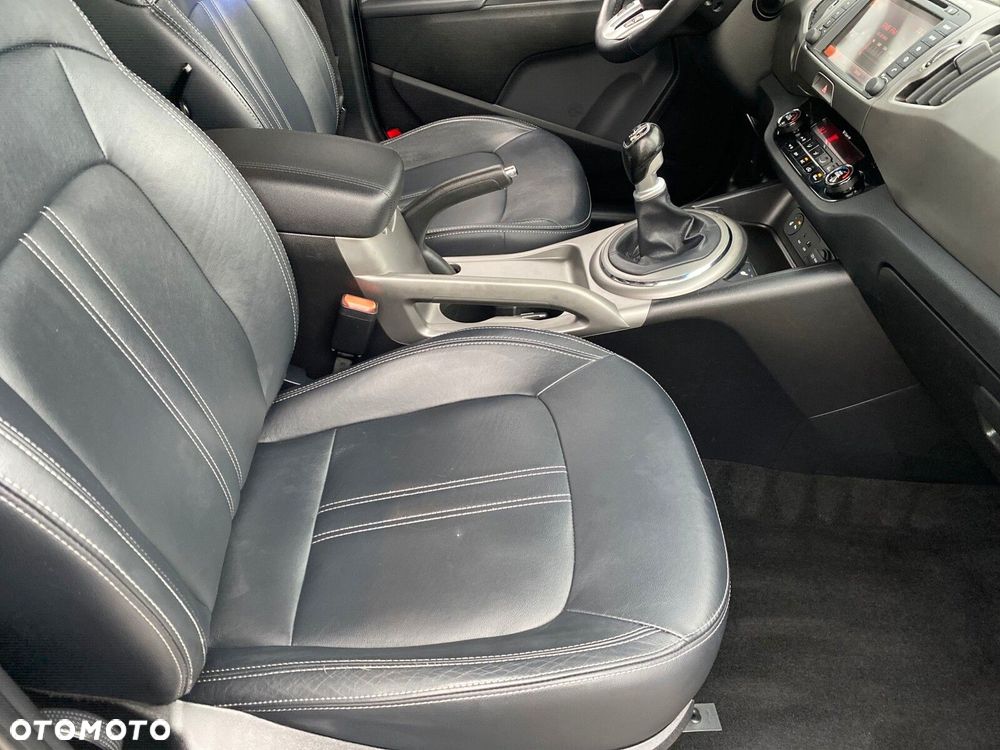 Kia Sportage - 16