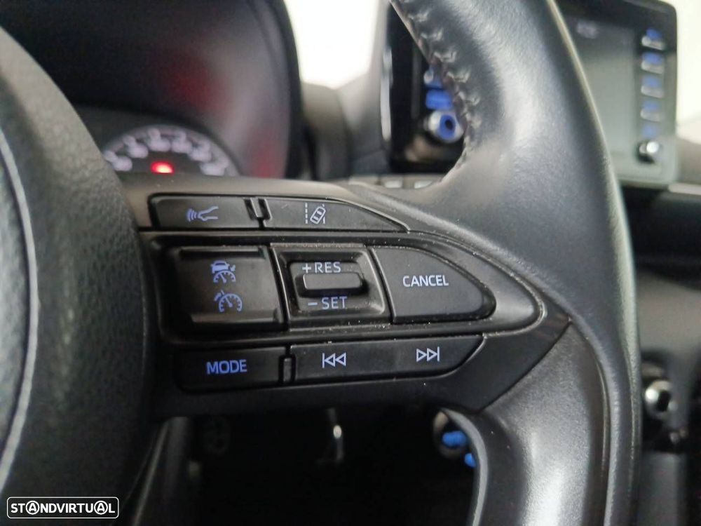 Toyota Yaris 1.5 HDF Comfort - 17