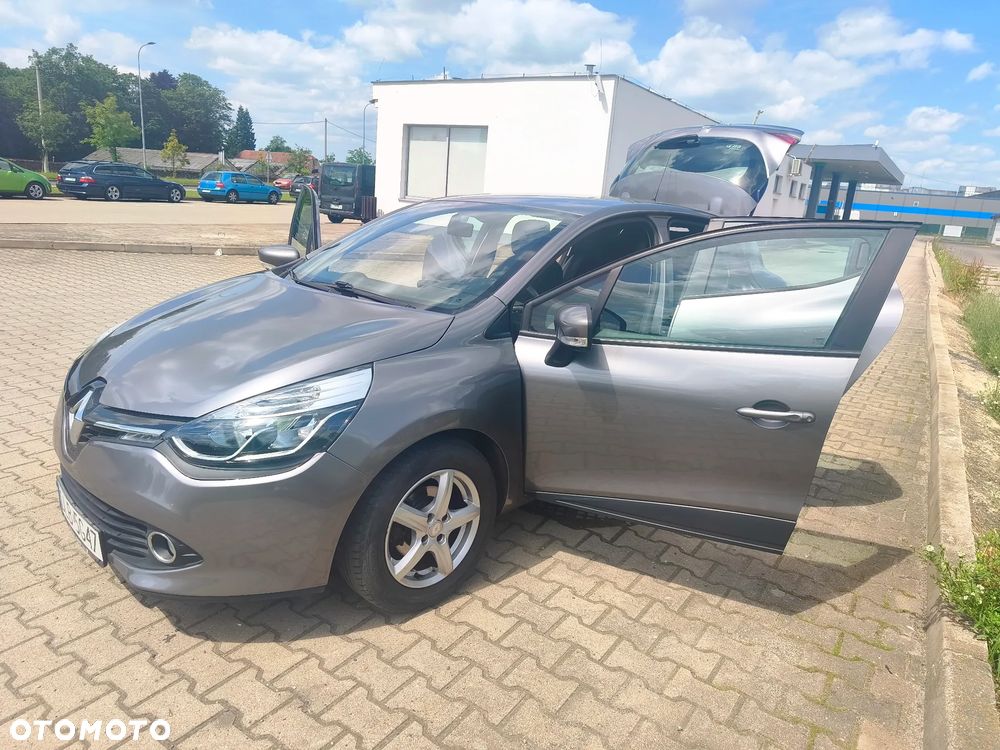 Renault Clio 1.2 16V 75 Life - 20