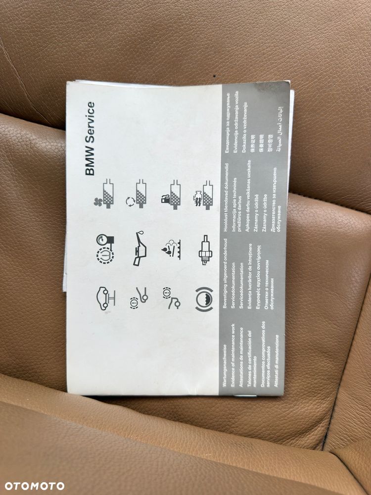 BMW Seria 5 525d xDrive - 16