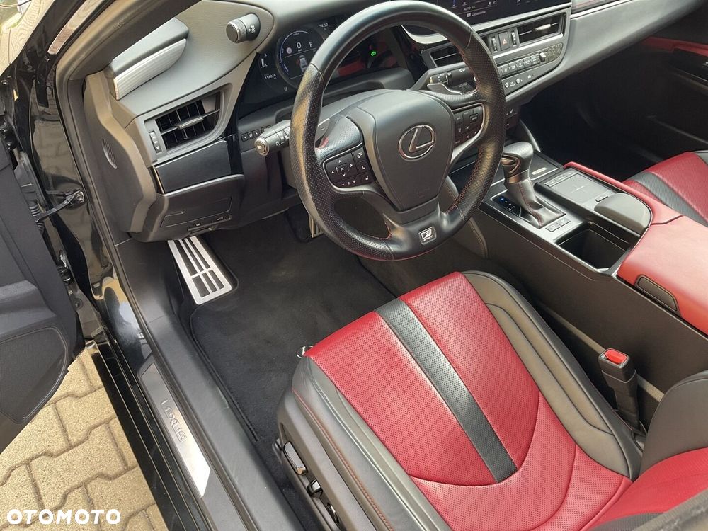 Lexus ES 300h F Sport Edition - 19