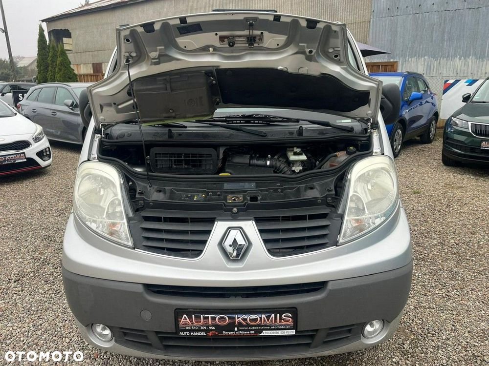 Renault Trafic - 16