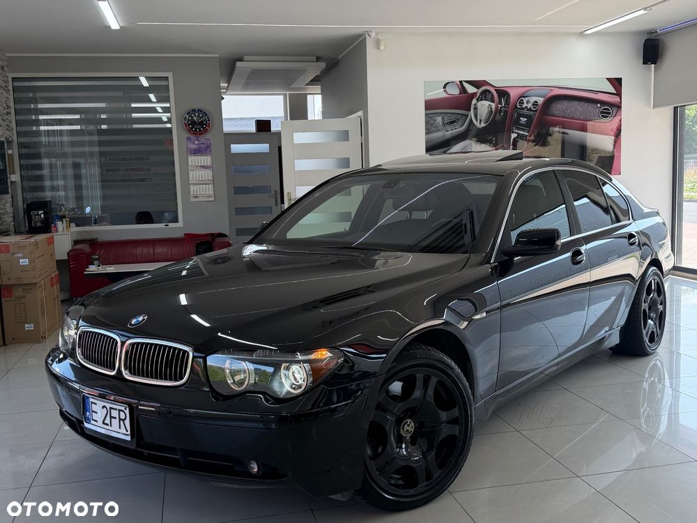 BMW Seria 7 745i - 30