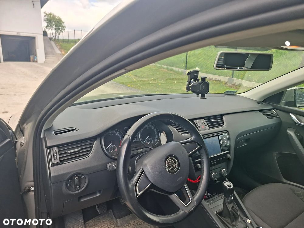 Skoda Octavia 1.6 TDI Active - 16