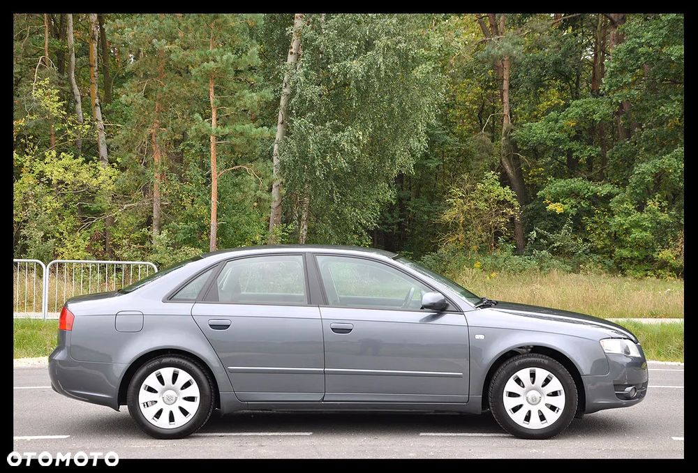 Audi A4 Limousine - 19